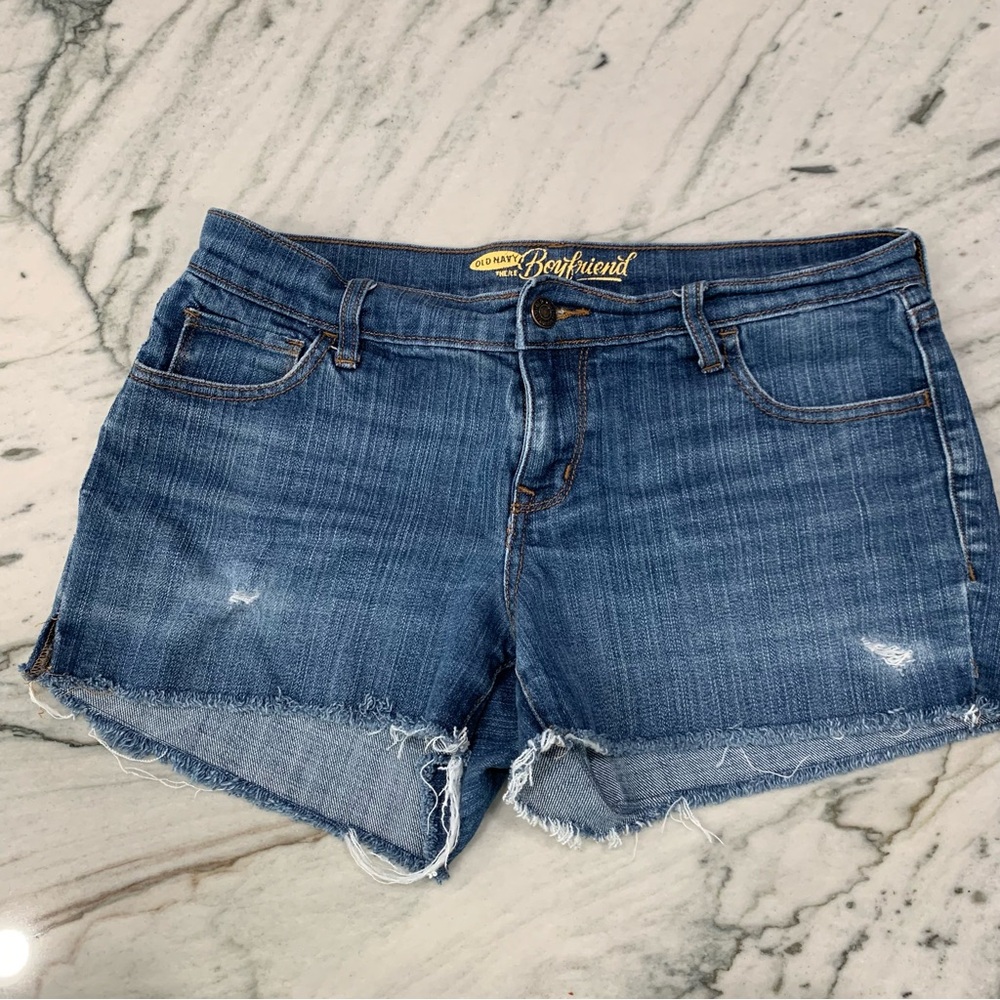 Old Navy Boyfriend Cutoff Denim Shorts •‎ Size 4 Regular